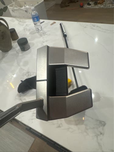 Scotty Cameron Phantom X 5.5 Mallet Right Handed Putter 34" (New)