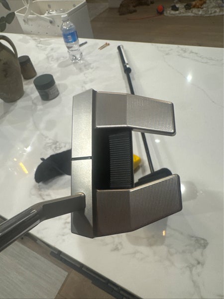 Scotty Cameron Phantom X 5.5 Mallet Right Handed Putter 34" (New)