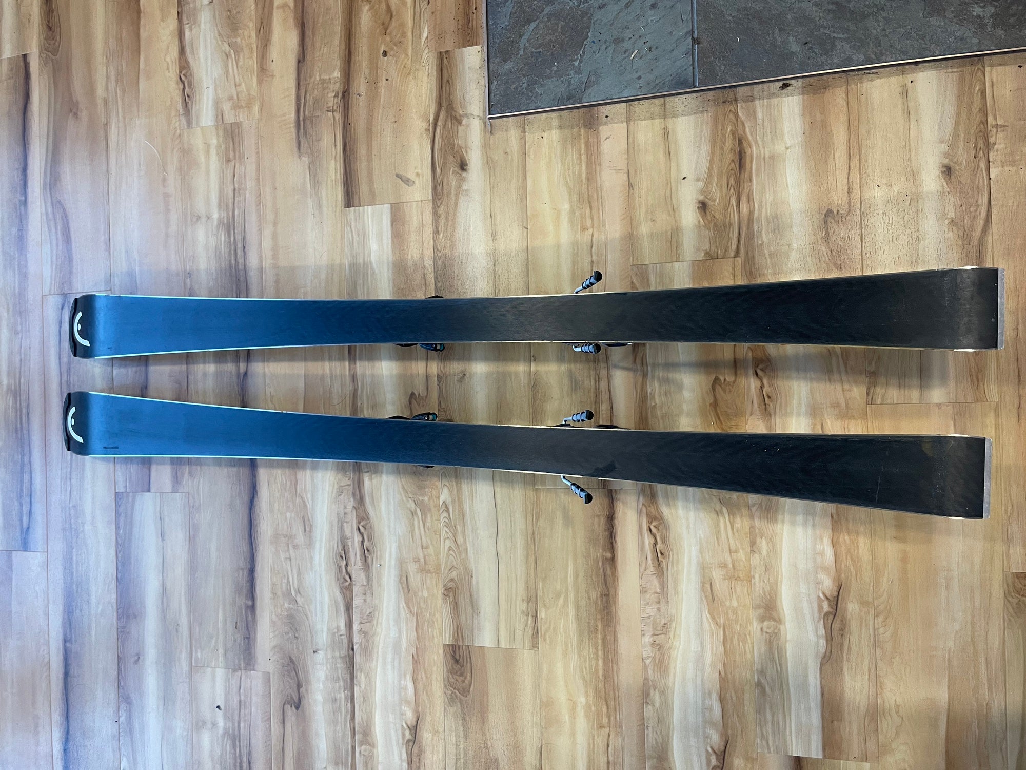HEAD World Cup Rebels e.SL 144 cm Skis (Used) | SidelineSwap