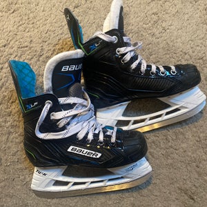 Bauer X-LP Hockey Skates Size 1 (Used)
