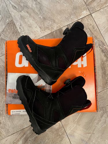 THIRTYTWO KIDS BOA SNOWBOARD BOOTS SIZE 3