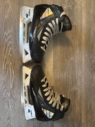 True TF7 Hockey Goalie Skates Regular Width 8.5 (Used)