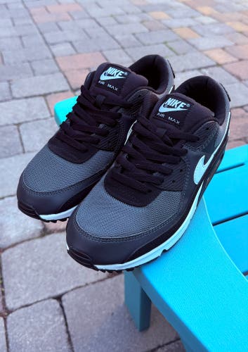 Mens Nike Footwear Air Max 90 Iron Grey Athletic Sneakers US Size 9.5 CN8490-002