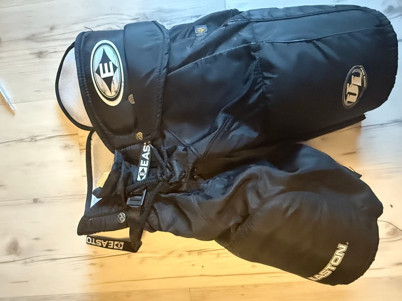 Men's Junior Large Easton Hockey Pants (Used)