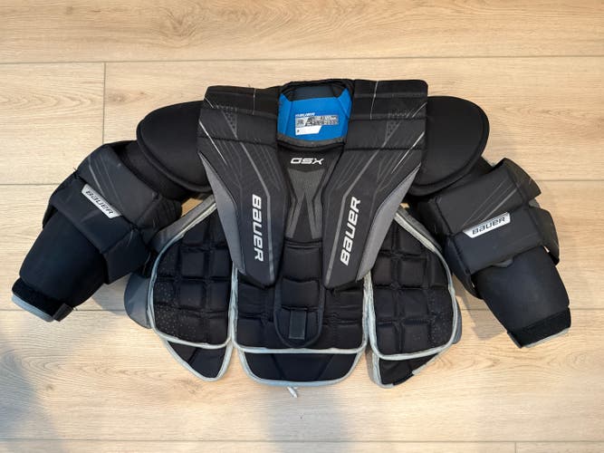 Junior Large/Extra Large Bauer GSX Goalie Chest Protector (Used)
