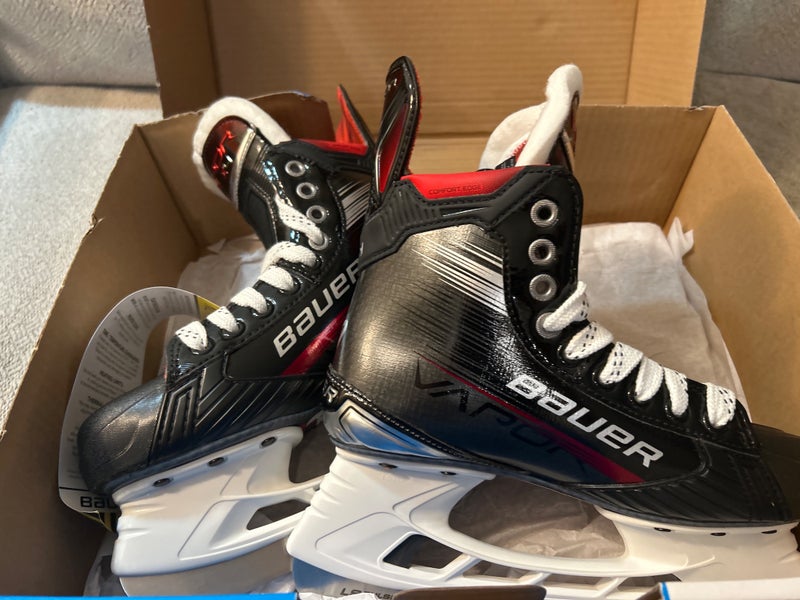 Bauer Vapor X4 Hockey Skates Size 4 Fit 1 (New)