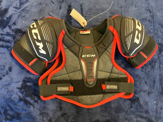 Medium Junior CCM Jetspeed Edge Shoulder Pads (Used)