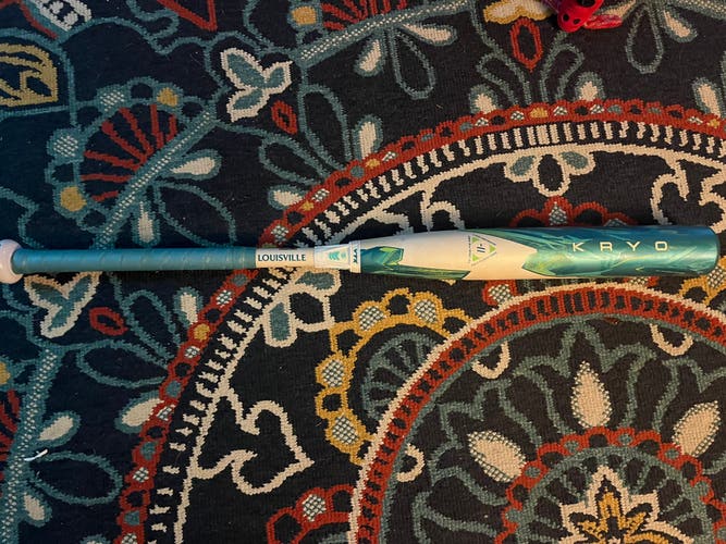 2026 Louisville Slugger Kryo Composiste Bat (-11) 19 oz 30" (Used)