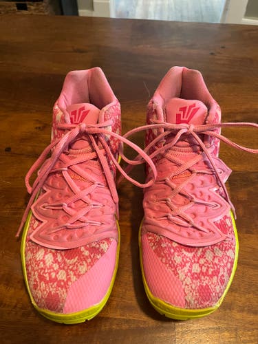 Nike SpongeBob SquarePants x Kyrie 5 'Patrick'