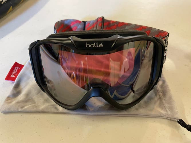 Unisex Bolle Ski Goggles Large (Used)