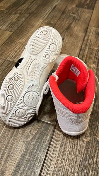 Asics wrestling shoes
