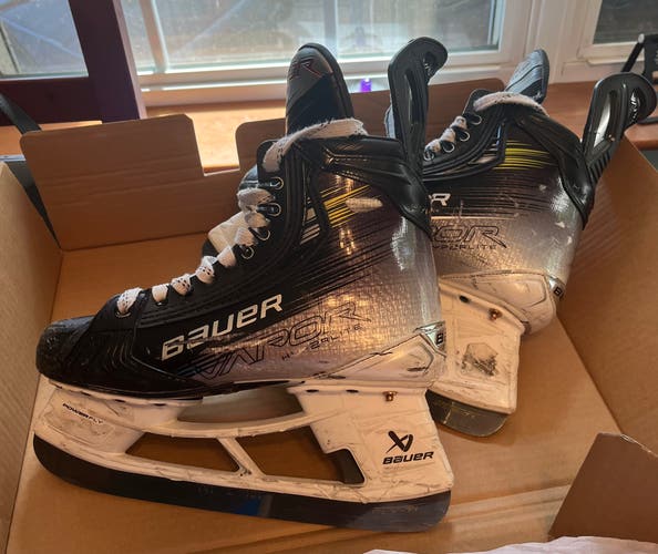 2024 Bauer Vapor Hyperlite 2 Hockey Skates 6 (Used)