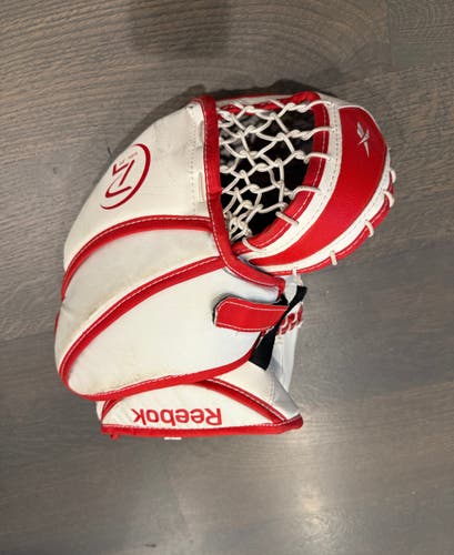 Reebok (Used) Junior Hockey goalie glove and blocker set