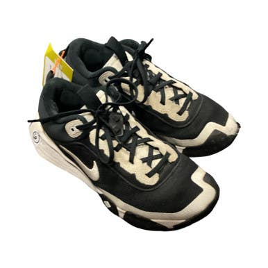 Used Nike FUTRFIELD BB/SB Cleats Black Junior 04.5 11859-S000025048