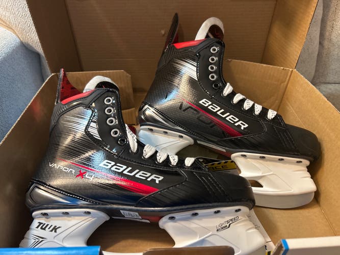 Bauer Vapor X4 Hockey Skates 10 Fit 2 (New)
