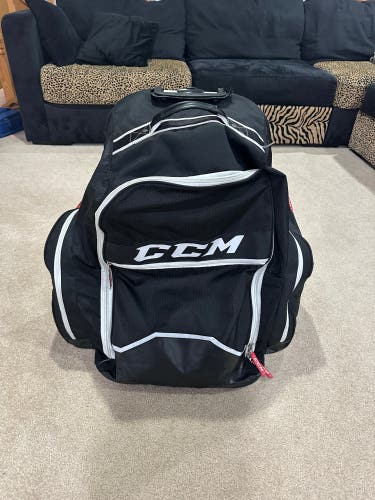Bauer Bag (Used but like new)