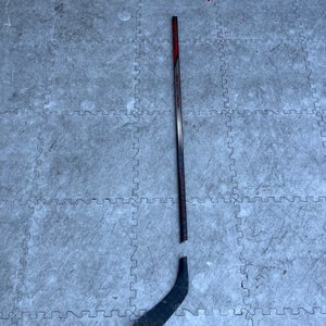 Senior Bauer Vapor LTX Pro + Right Handed Hockey Stick P28 (Used)