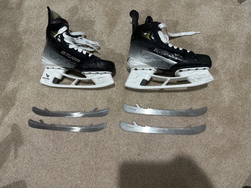 2024 Bauer Hockey Skates 8 (Used)