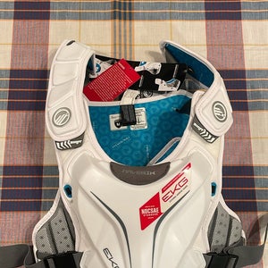 Medium Adult Maverik M5 Speed Pad Shoulder Pads (New)