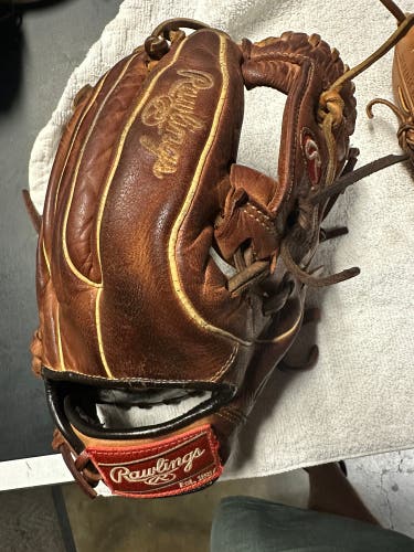 Rawlings RH Softball Glove 11.75" (Used)