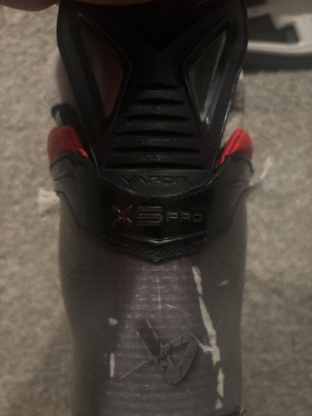 2024 Bauer Vapor X5 Pro Hockey Skates Regular Width 6.5 (Used)