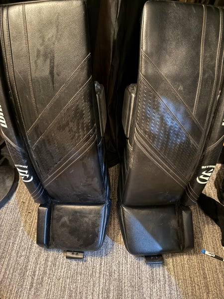 33" Warrior Ritual G6 E+ Goalie Leg Pads (Used)