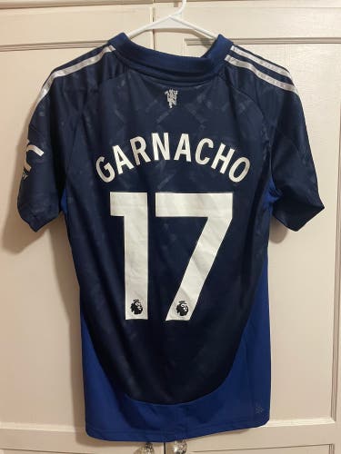 Manchester United #17 Garnacho kit