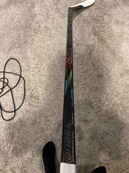 Intermediate Bauer Nexus Tracer Right Handed Hockey Stick P28 (Used)