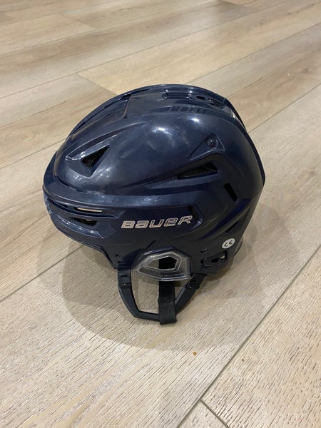 Small Navy Bauer Re-Akt 155 Helmet (Used)