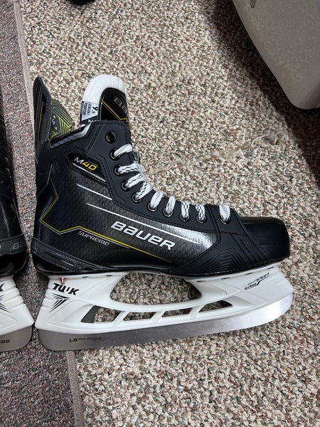 Bauer Supreme M40 Hockey Skates - Pulse SS Steel - Size 9 - Fit 2 (New)