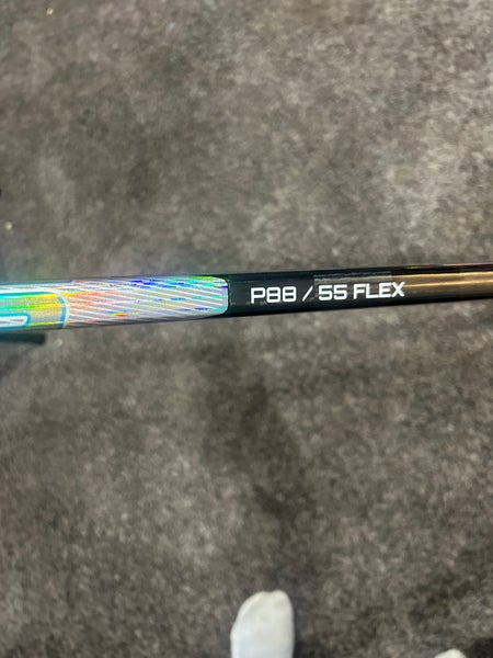 Intermediate Bauer Nexus Tracer Right Handed Hockey Stick P88 (New)