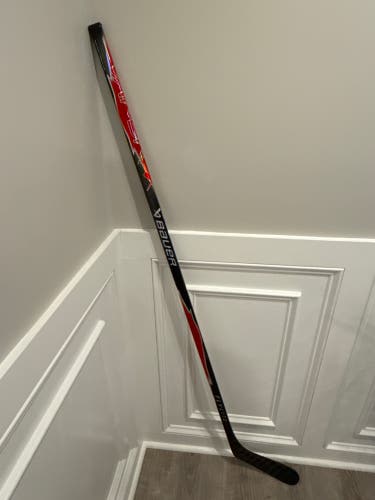 Senior Bauer Vapor FlyLite Left Handed Hockey Stick P92 (New) 70 flex Red