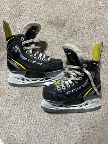 2021 CCM Super Tacks 9360 Hockey Skates (Used)