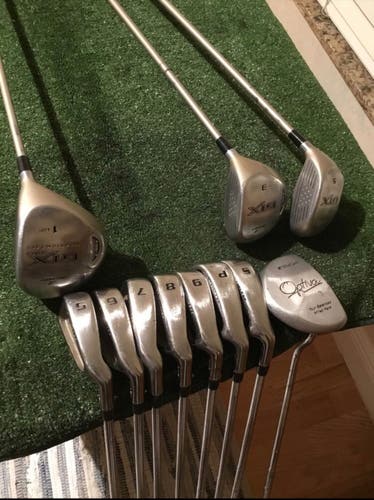 Men's Affinity Right Handed Clubs (Full Set) Senior Flex 11 Pieces (Used)