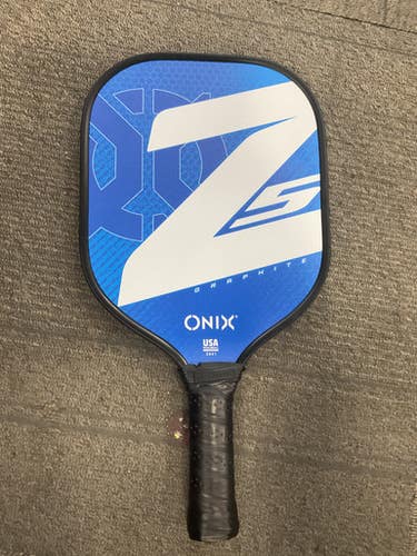 Used Onix GRAPHITE Z5 Pickleball Racquet Royal Blue 11614-S000223222