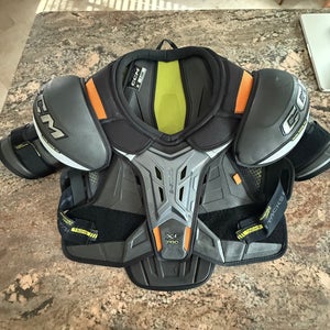 XL Senior CCM XF Pro Shoulder Pads (Used)