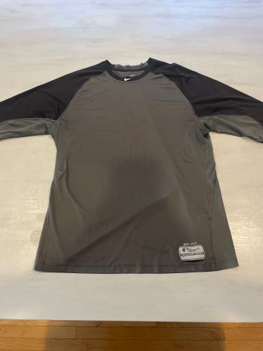 Nike Baseball Long Sleeve Gray Large Men's Compression (Used)