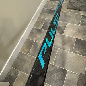 Senior Bauer Pulse Unreleased Right Handed Hockey Stick 70 flex / P92 (New)