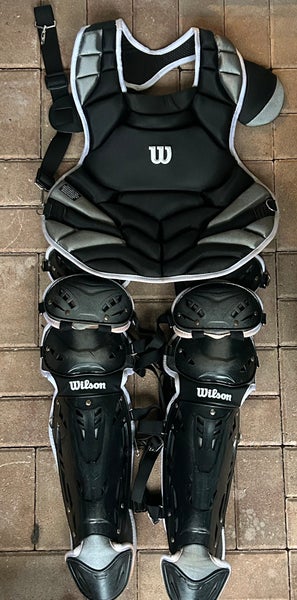 Wilson Catcher's Set (Used) DON’T HAVE MASK