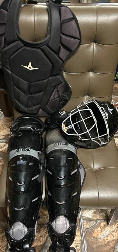 All Star Catcher's Set (Used) MASK NEEDS THE MOUTH PAD ( one of the Leg Guards is newer)