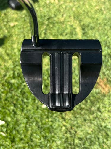 Scotty Cameron Big Sur Right Handed Putter 34" (Used)
