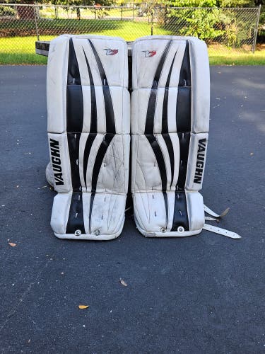 Junior Vaughn V7 Jr xr