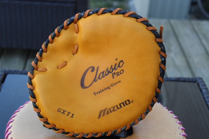 Infield RH Mizuno Training Baseball Glove (Used)