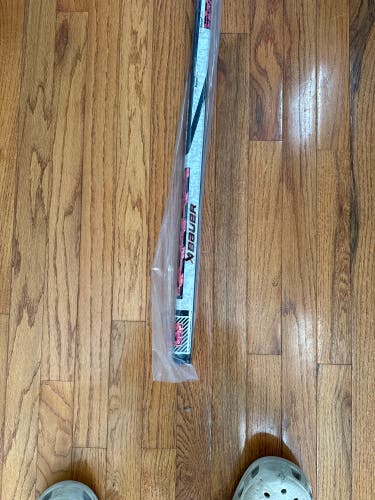 Senior Bauer Twitch Right Handed Hockey Stick P28 (New)