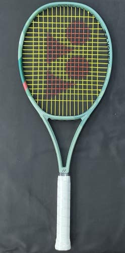 Yonex Percept 97L Grip Size 2 Used Once