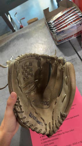 Used Wilson A 2000 BB/SB Glove RH Throw Grey 11 1/2" 11605-S000207475
