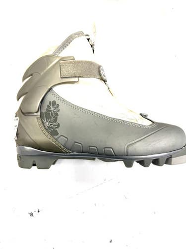 Used Rossignol Womens NNN XC Ski Boots Grey W 06 / JR 04-04.5 11860-S000299016