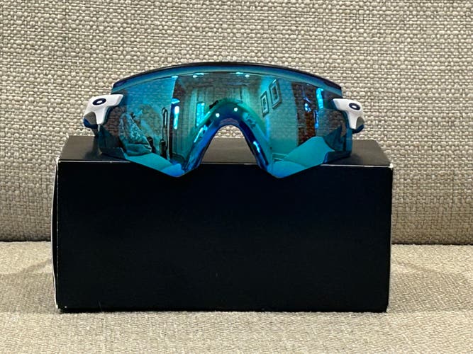 One Size Fits All Oakley Encoder Sunglasses (New)