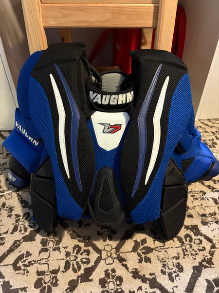 Small / Medium Vaughn Velocity V7 Goalie Chest Protector (Used)