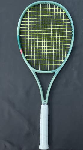 Yonex Percept 100L Grip Size 2 Used Once